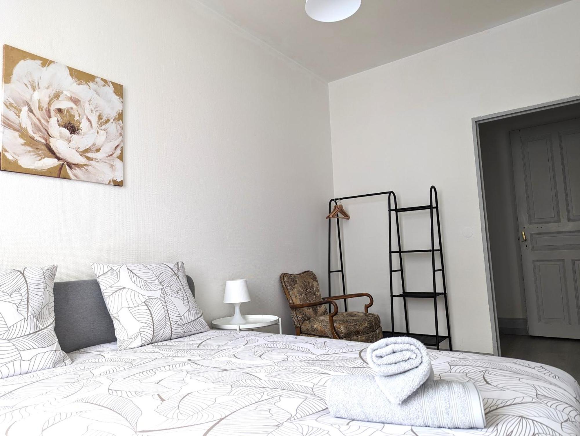 Le Mirage - 2 Chambres, Salon, Cuisine Equipee, Parking Et Wifi Gratuit Apartment Mulhouse