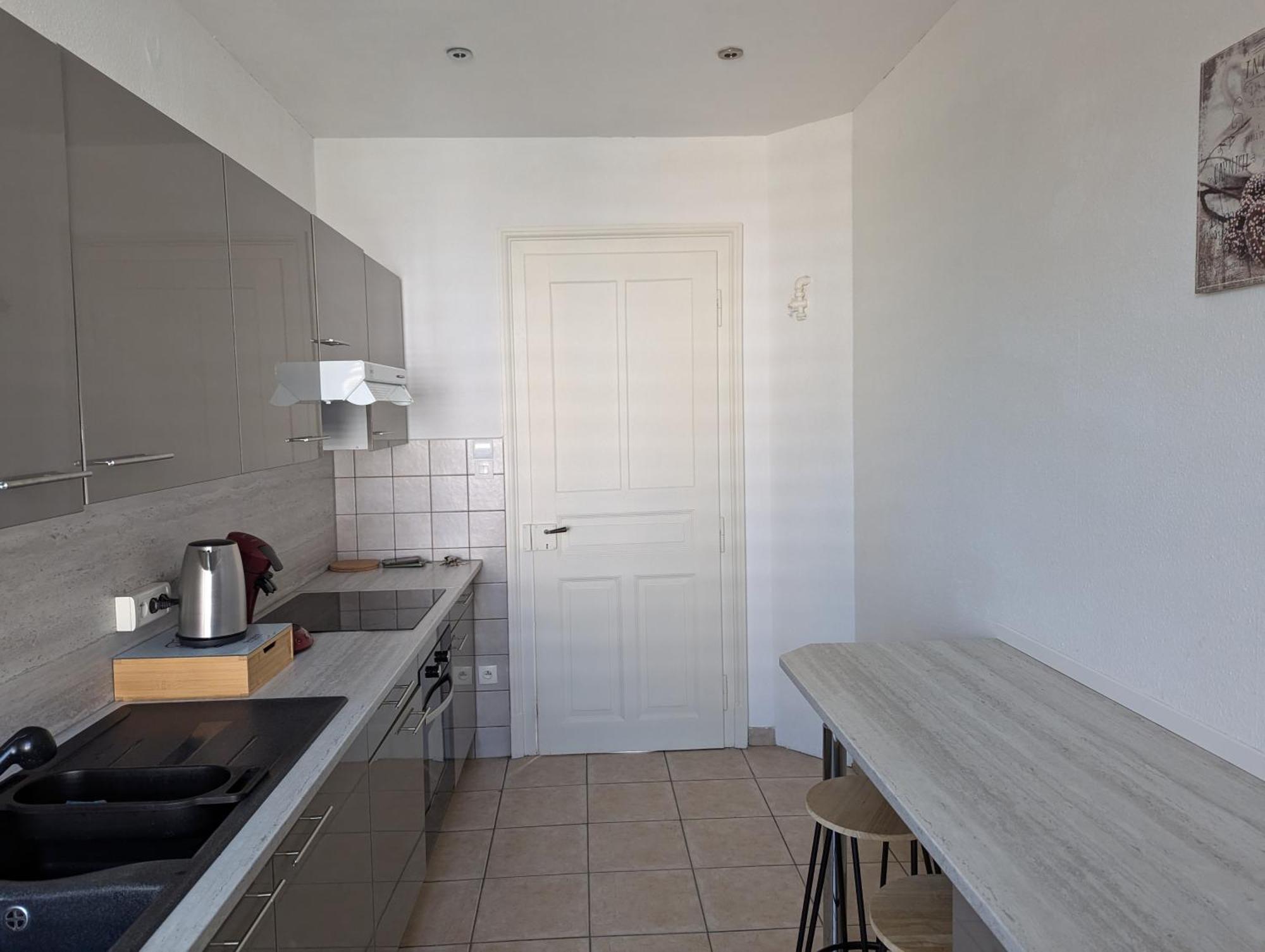 Le Mirage - 2 Chambres, Salon, Cuisine Equipee, Parking Et Wifi Gratuit Appartement *