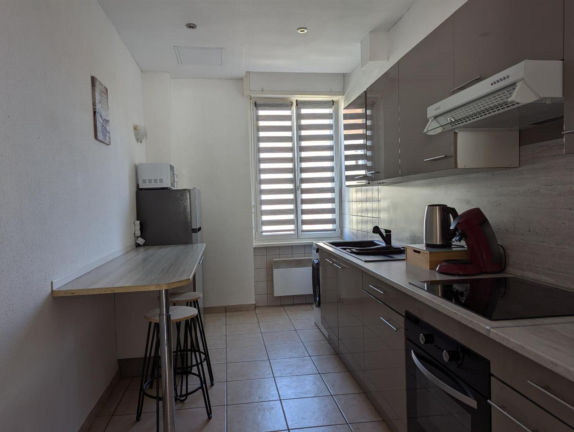 Le Mirage - 2 Chambres, Salon, Cuisine Equipee, Parking Et Wifi Gratuit